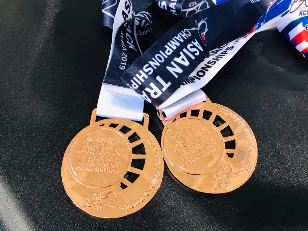 Asian Track Championships in Korea: Tandem athletes Steve Tee and Ang Kee Meng (pilot) won the bronze medal in the Individual Pursuit